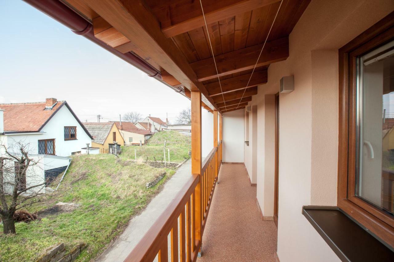 Sklipek Vinarstvi Paul Hotel Velké Bílovice Exterior foto